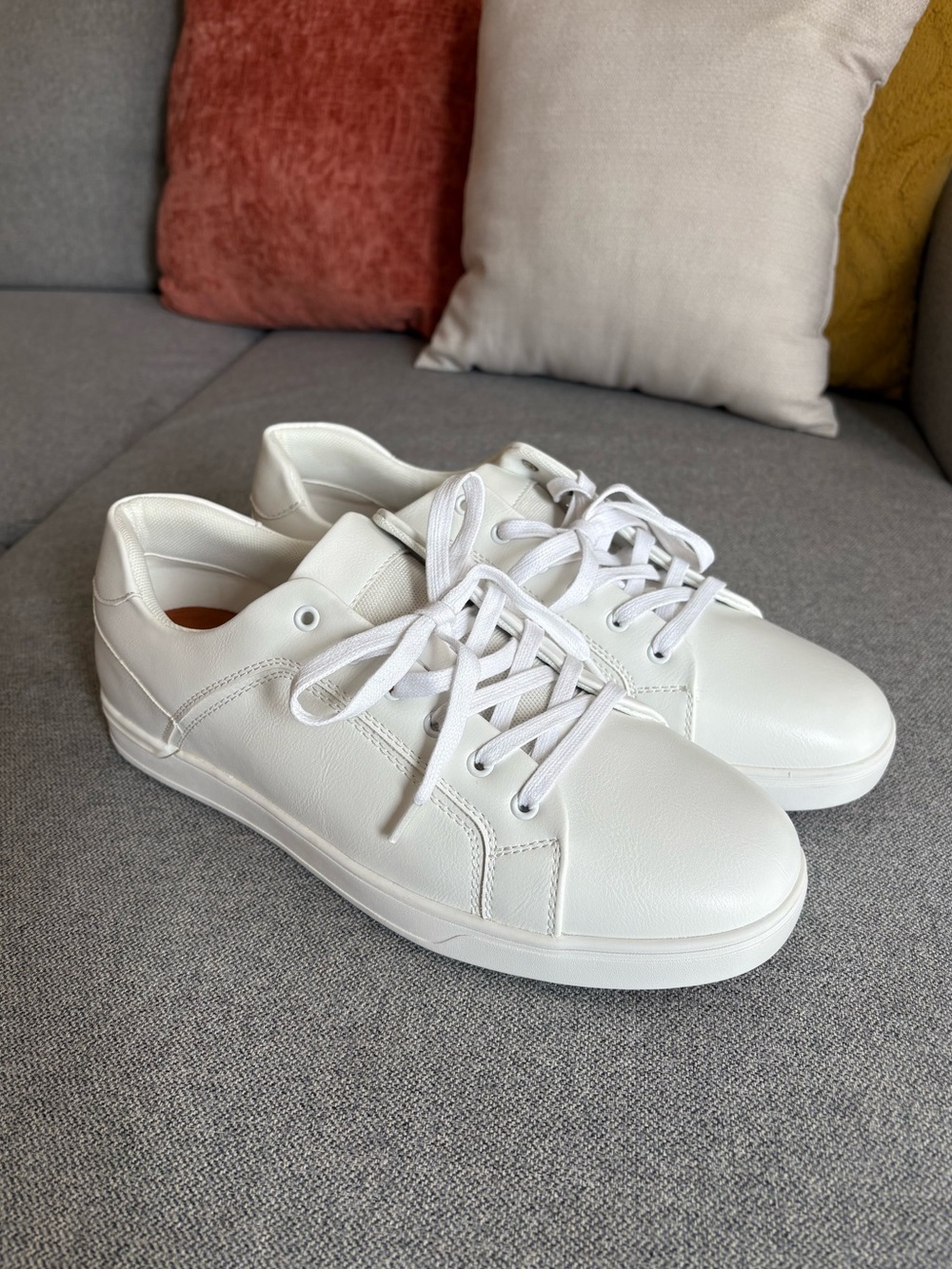Bruno Marc Casual Dress Sneakers White Men’s size 11w US Minimalist Shoes